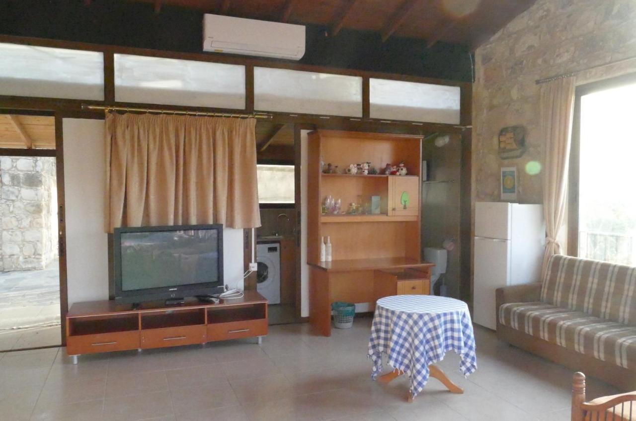 Simou Studio With View In Polis Area מראה חיצוני תמונה